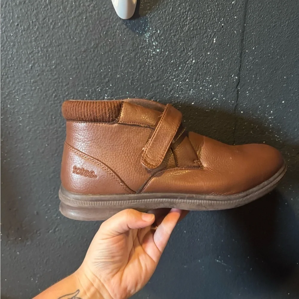 Men's Totes Brown Leather Chukka Boots with Strap